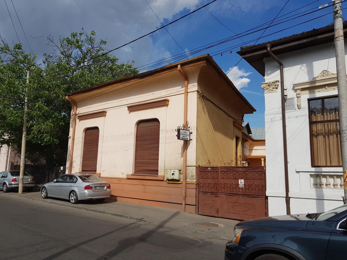 Хостел Casa Boiereasca Крайова Екстер'єр фото